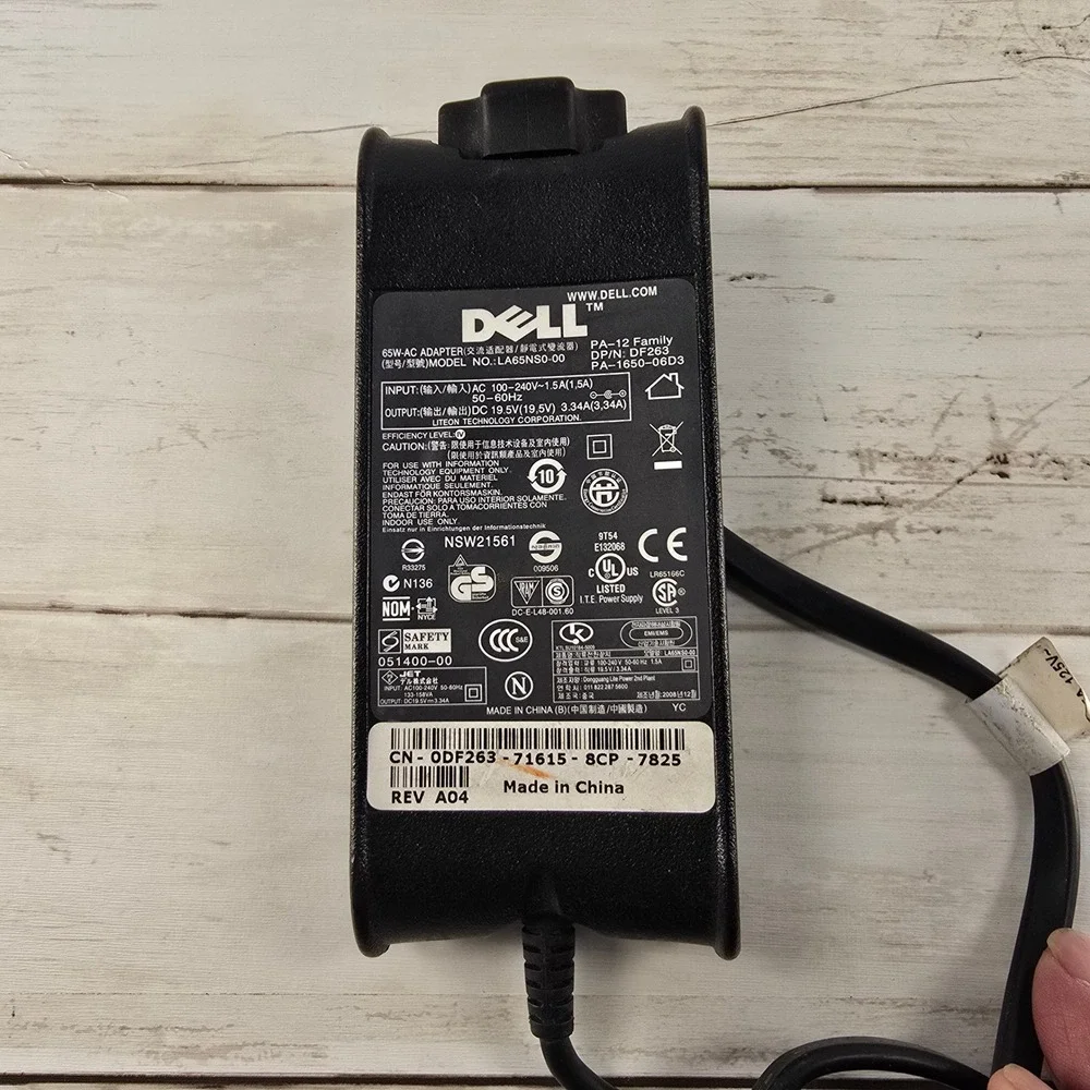 Dell 65W AC Adapter Power Supply 19.5V 3.34A PA-12 LA65NS0-00 DF263 Black